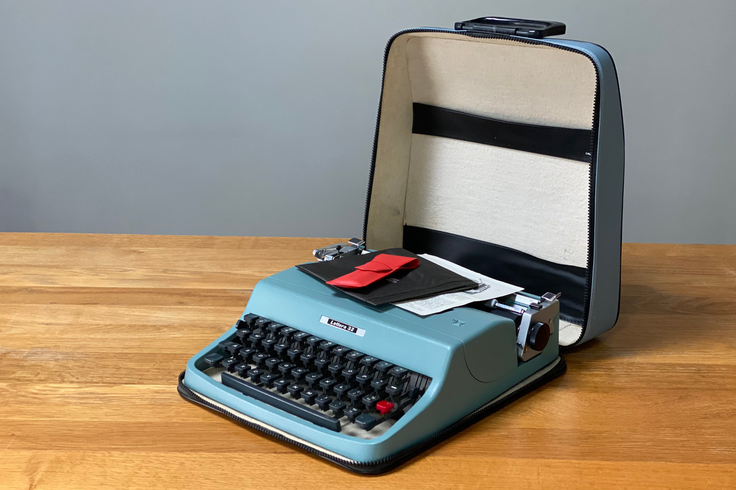 1966 Olivetti 32 Lettera