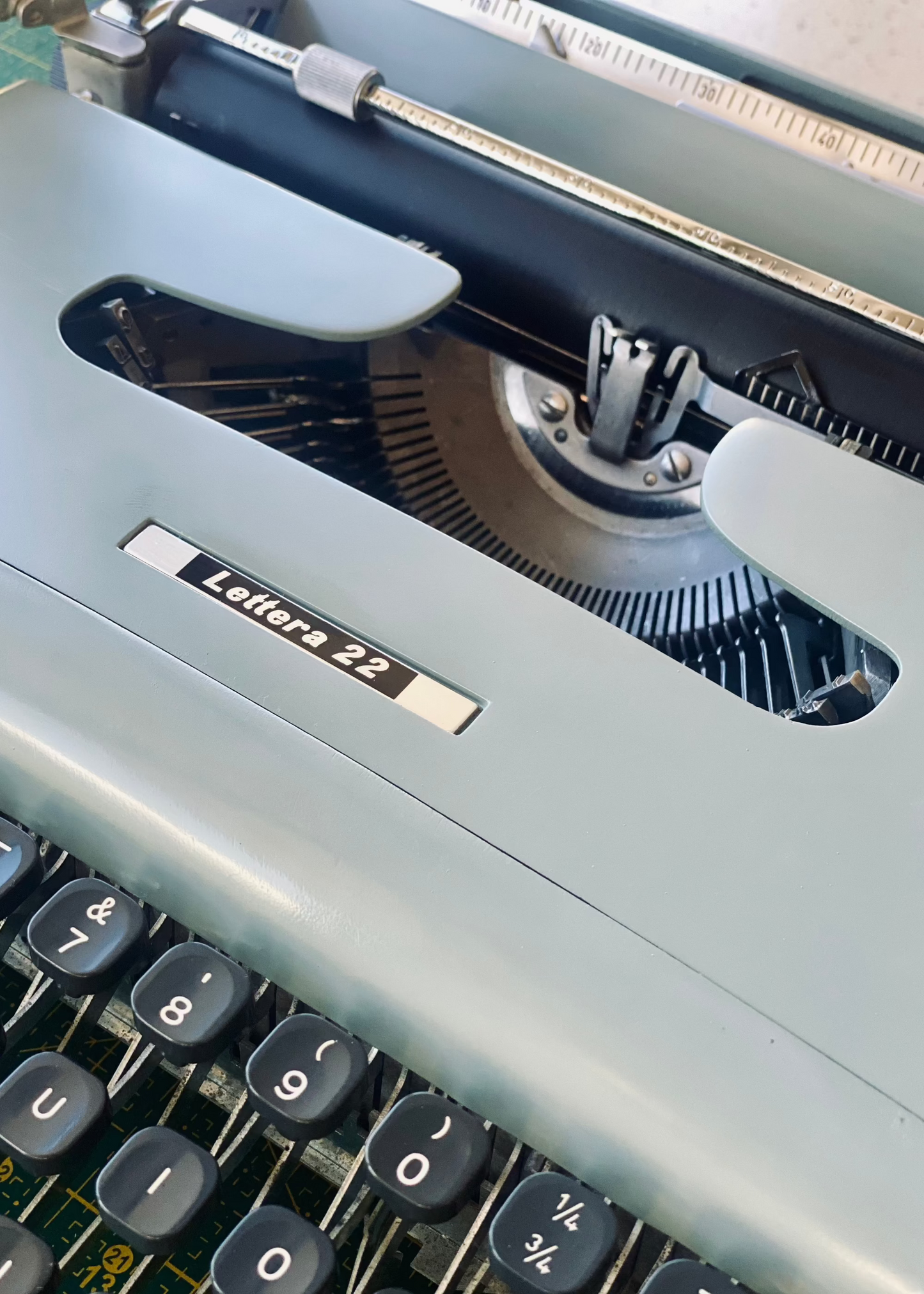 1963 Olivetti Lettera 22