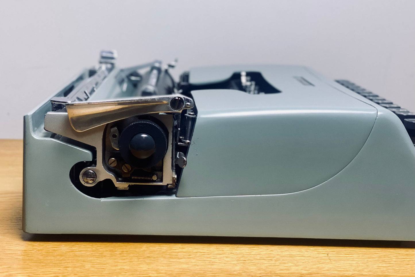 1963 Olivetti Lettera 22