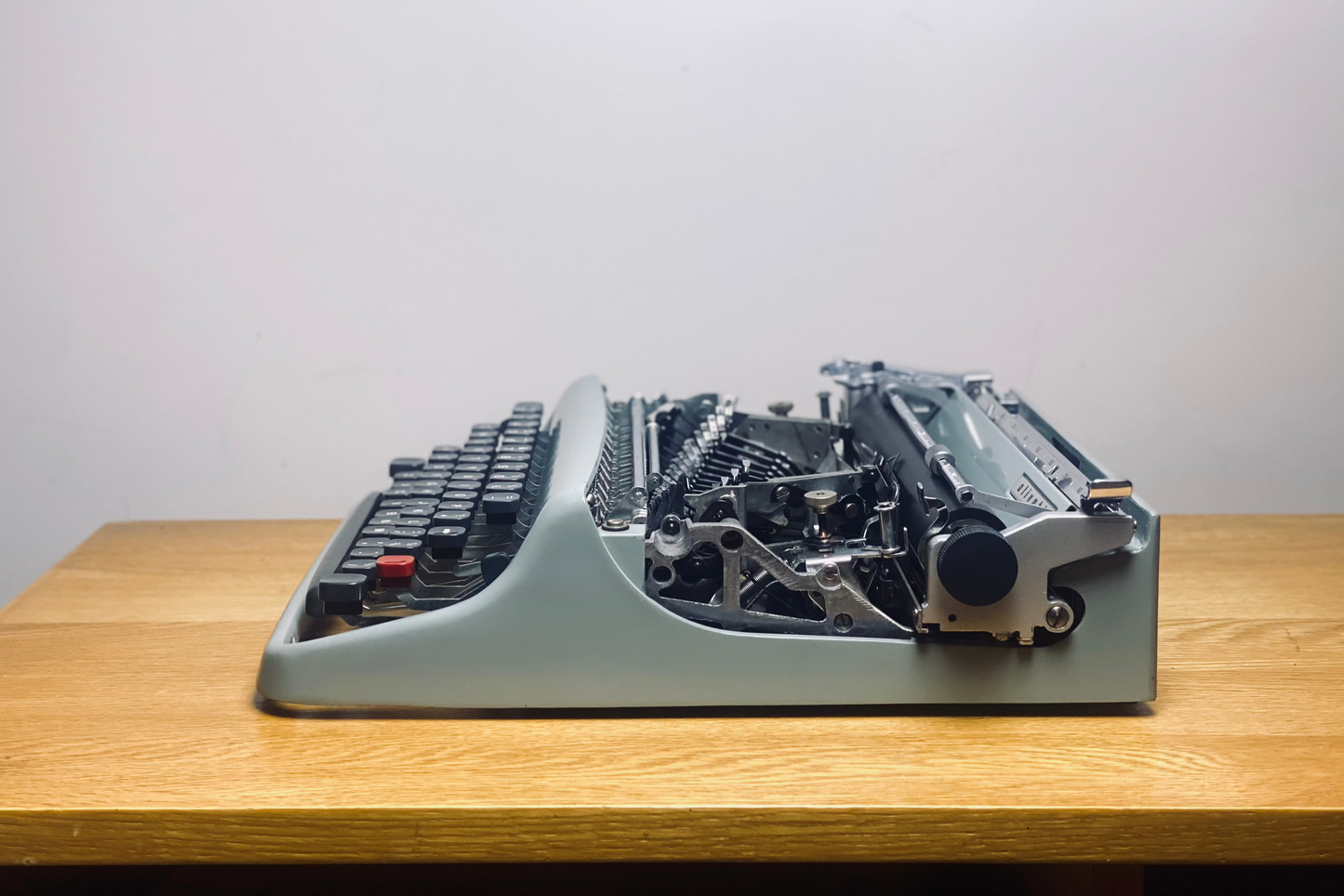 1963 Olivetti Lettera 22