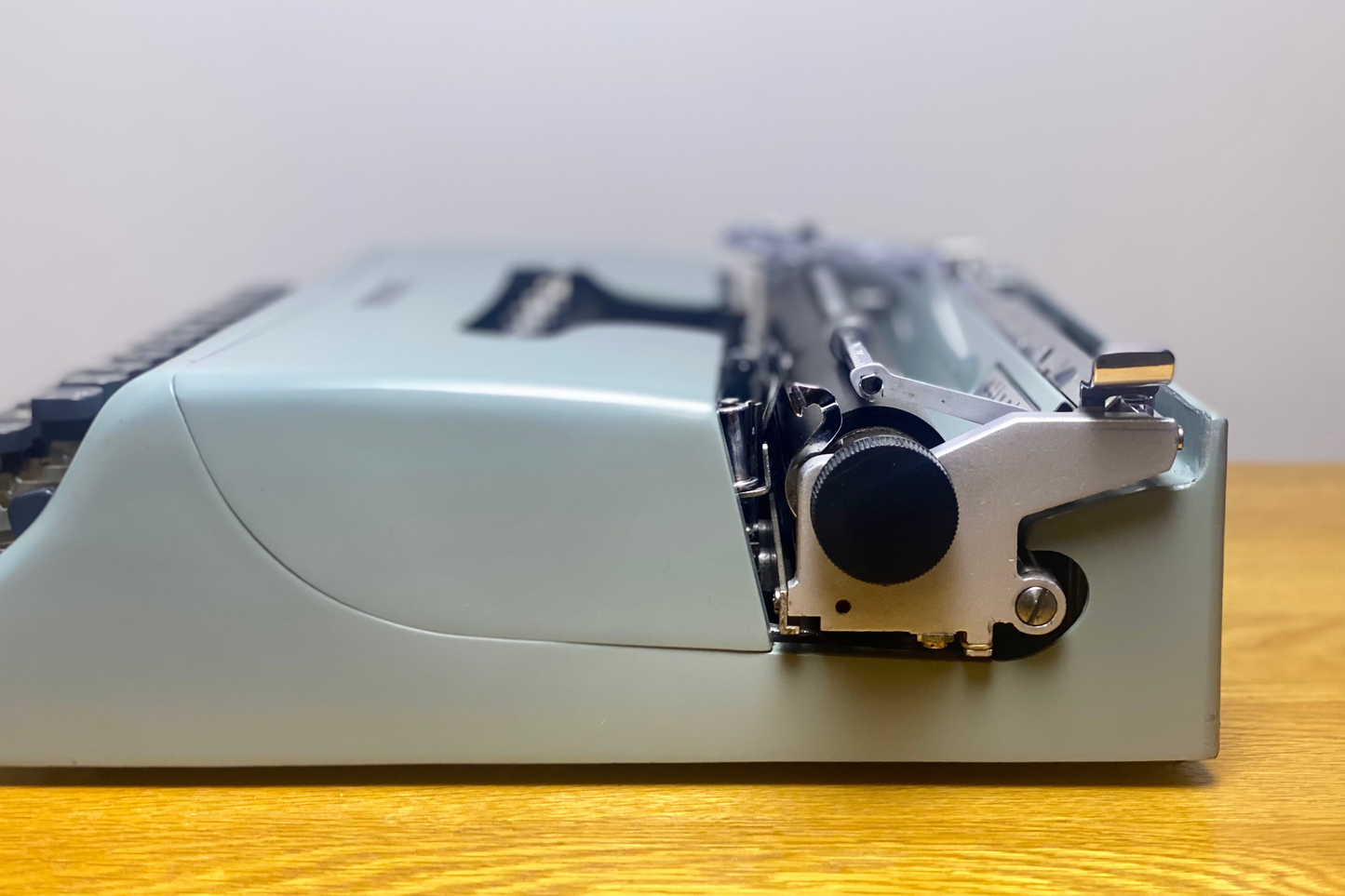 1963 Olivetti Lettera 22